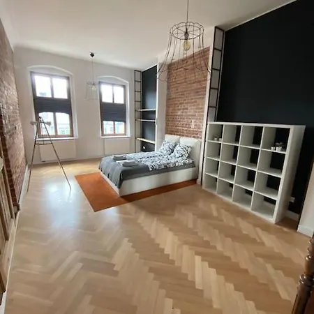 Apartment Wyjatkowy Apartament Blisko Rynku